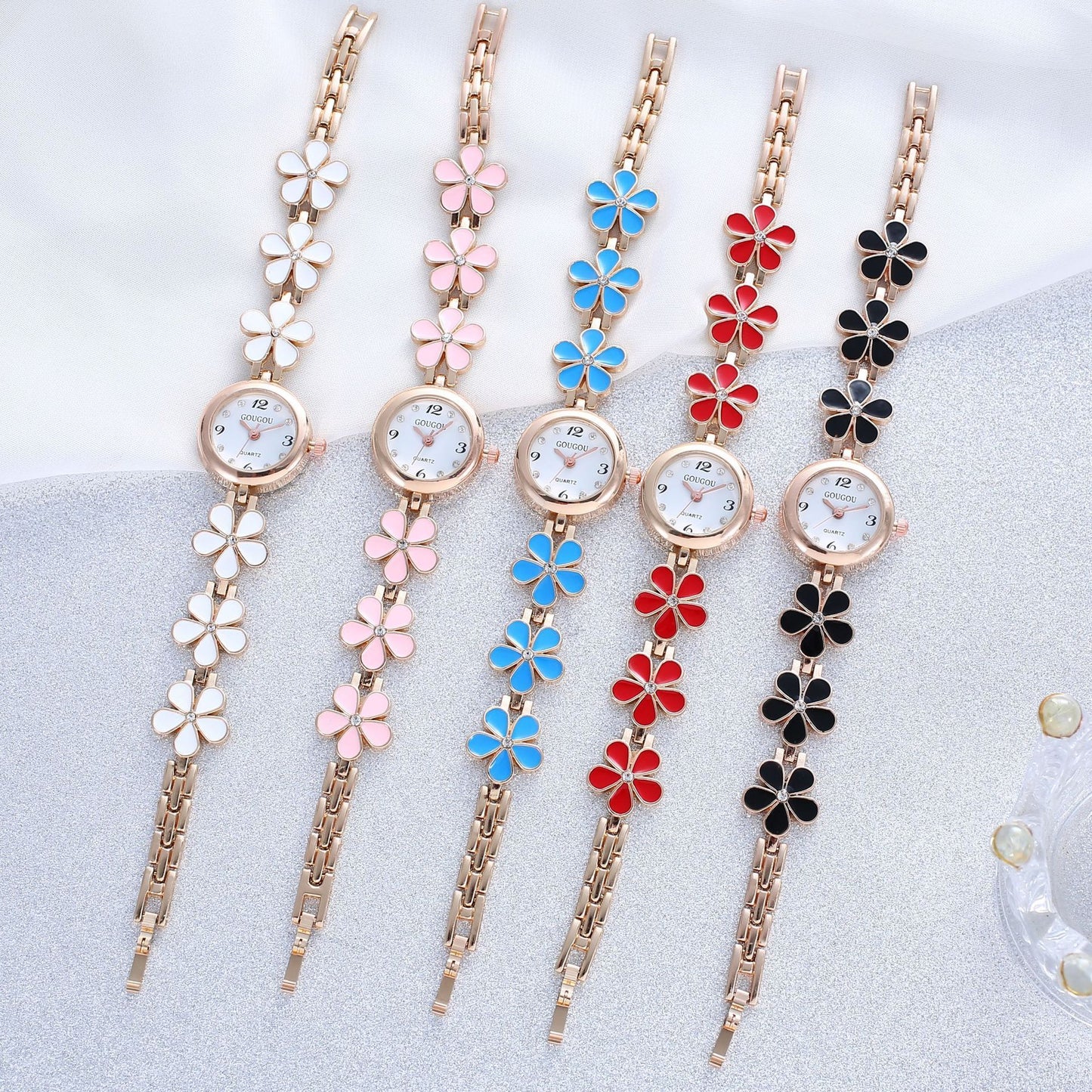 Ladies Petal Patterned Quartz Watch Bracelet Set